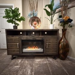Fireplace /tv Stand In Excellent Conditions ( Legend Brand ) 