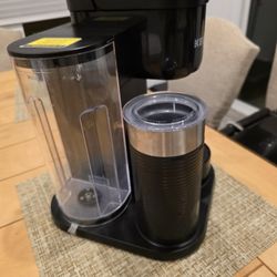 Brand NEW keurig COFFEE AND FROTH  maker