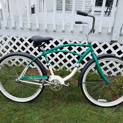 Schwinn 26 inch very good condition beach cruiser bike ready to ride single speed