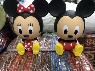 Large size Mickey and Minnie bank set