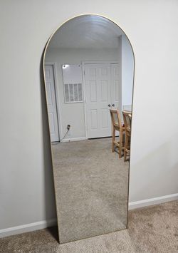Arched Full-Length Floor Mirror – Gold Metal Frame