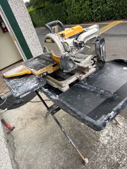 Dewalt  tile saw 10 inch