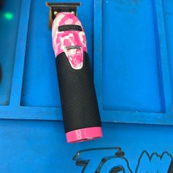 Babyliss pink camo trimmer with gold fox blade 