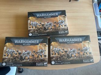 3 XV8 Crisis Battlesuits Tau Empire Warhammer 40K NIB