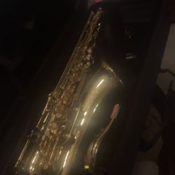 tenor saxophone 