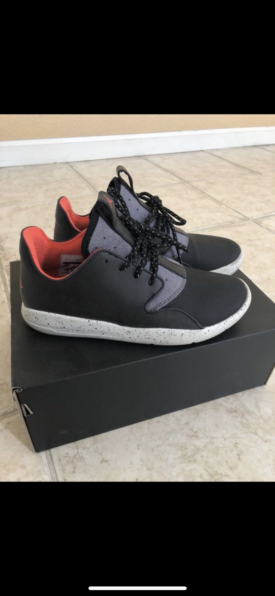 Jordan eclipse holiday size (6 women)