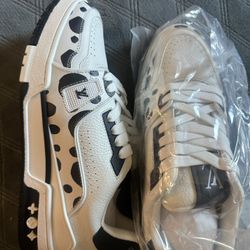 Louis Vuitton X Yayoi Kusama Sneakers