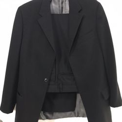 Black Suit ( Traje Negro)