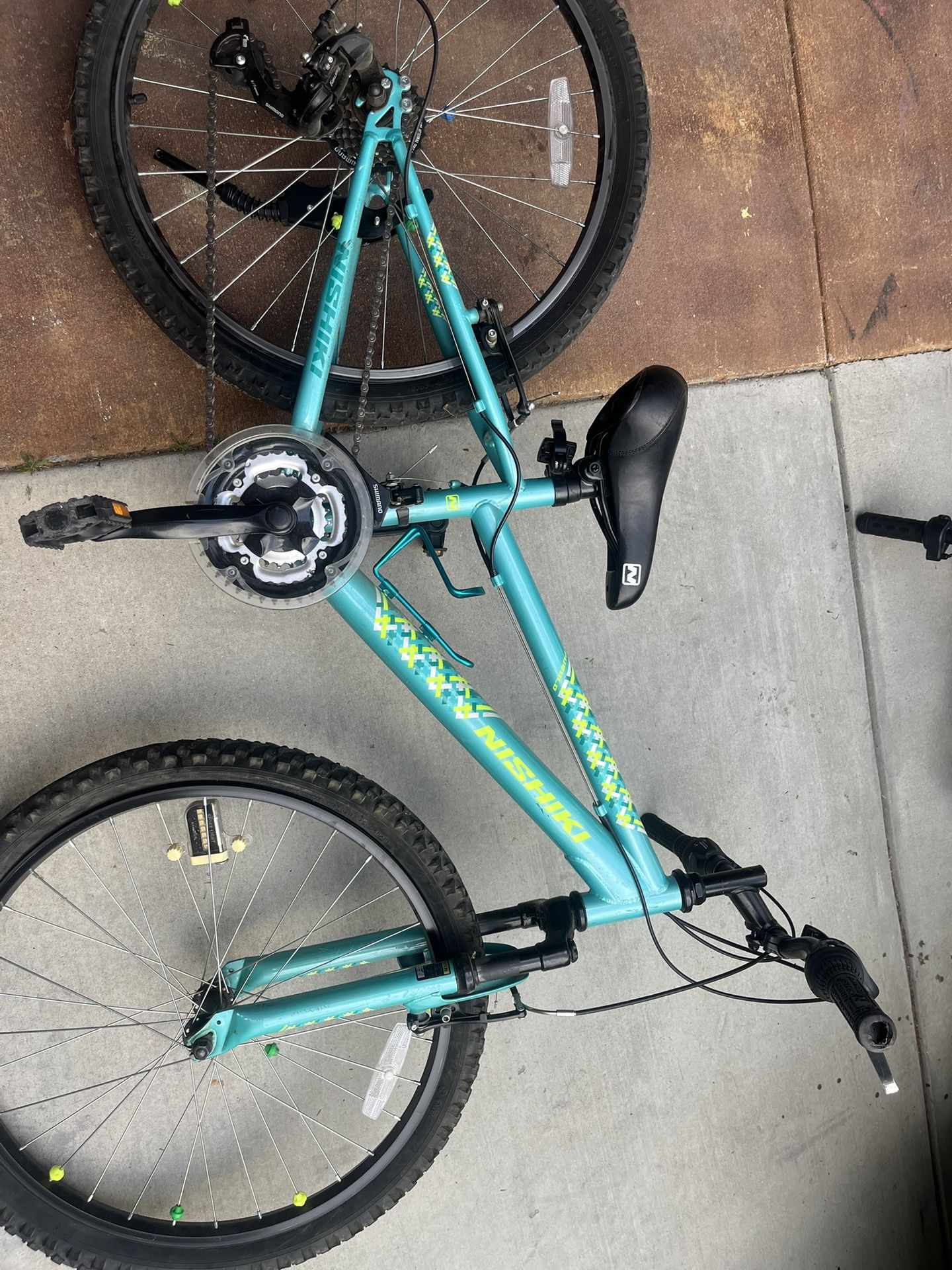 Nishiki Pueblo 24” Girls Mountain Bike