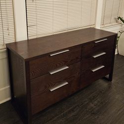 Crate And Barrel Loop 6 Drawer Dresser 
