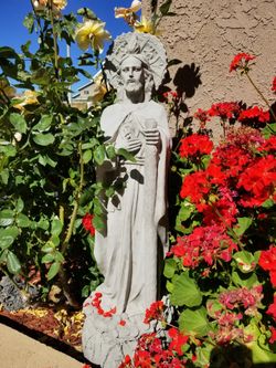 Cement Saint Jude statue