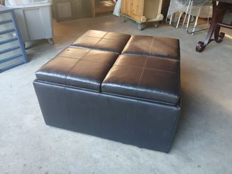 Estorage ottoman