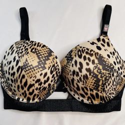 Victoria's Secret very sexy leopard push up plunge underwire bra, Sz 34DD  for Sale in Los Angeles, CA - OfferUp