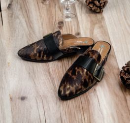 Baretraps Posture+ Graycie Leopard Print Faux Calf Hair Slip-On Mules Women’s 7M