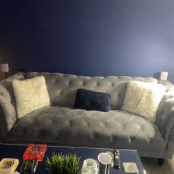 Couch & Chair 