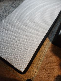 NEW Sealy Cool 10" Twin XL Hybrid Matress