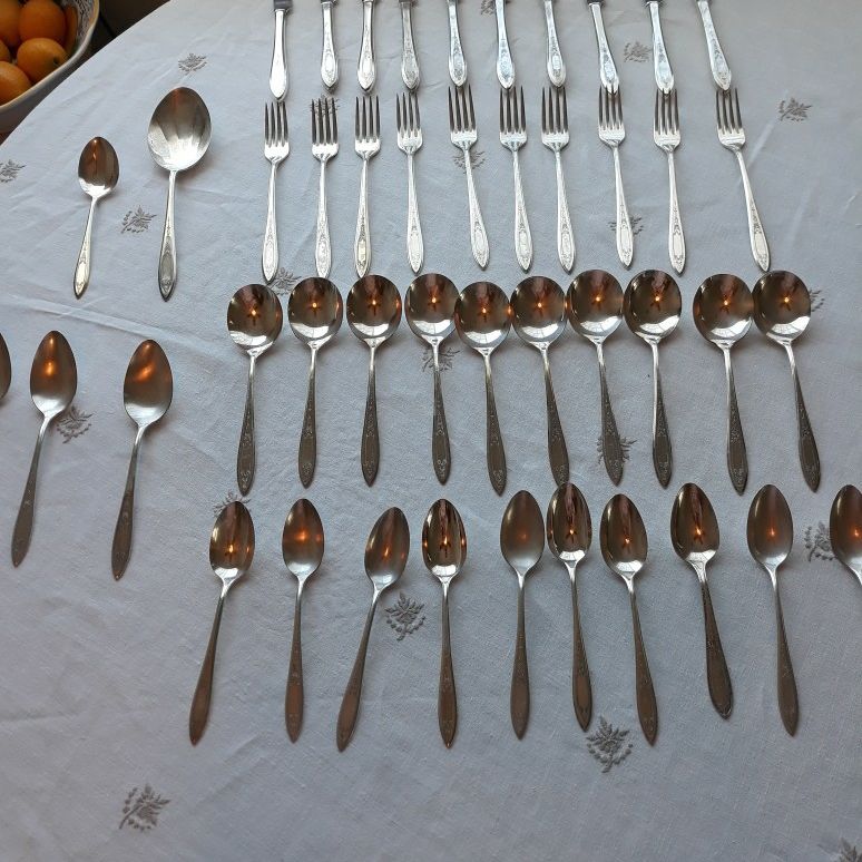 W A Rogers Princess Royal Silver Plate 1934, Debutante Grandeur 45 Pieces