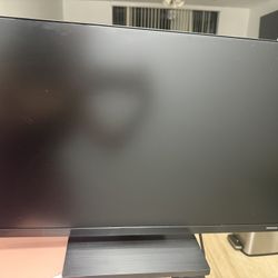 Adjustable Samsung Monitor 28”