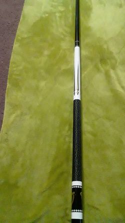 Pool cue