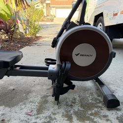 Rowing Machine - MERACH