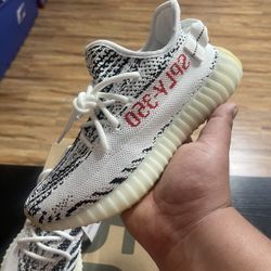 ADIDAS YEEZY ZEBRA 