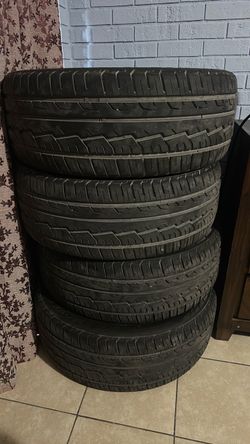 285/45R22 tires