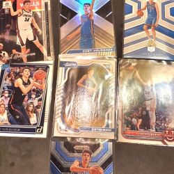 Lot Of 10 Random Rookie Chet Holmgren Oklahoma Thunder Basketball Cards All For $30