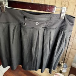Like New Lululemon Skirt With Liner On It. 