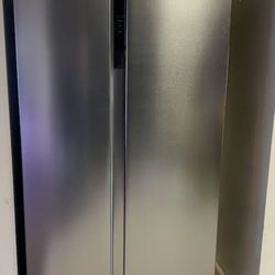 Frigidaire - 21.4 Cu. Ft. Side-by-Side Counter-Depth Refrigerator with Fresh Storage Crispers Drawer