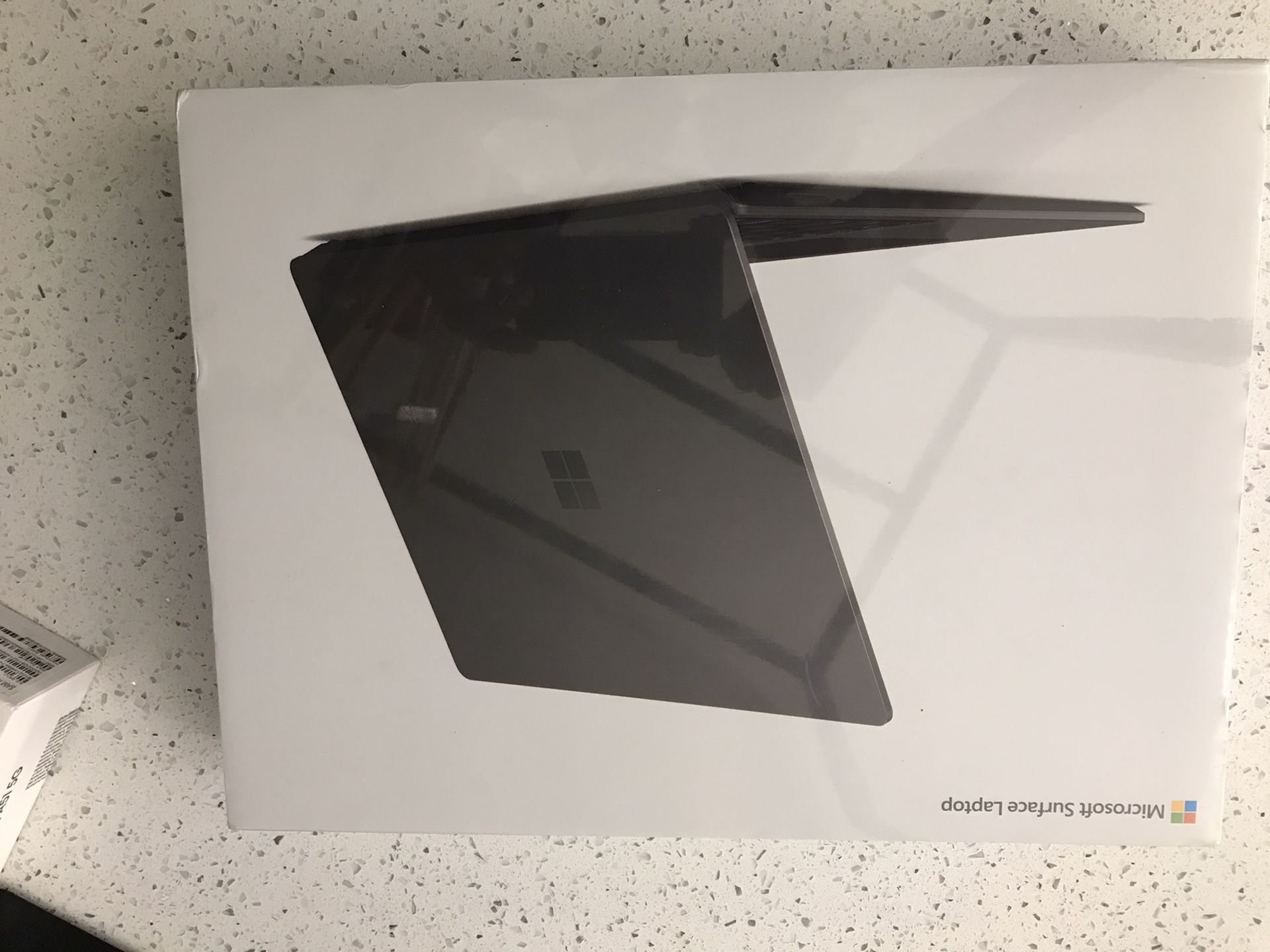 Surface Laptop 3 - 13.5", Black (metal), Intel Core i5, 16GB, 256GB