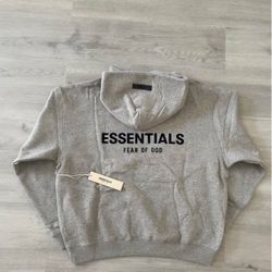 Grey essentials hoodie (M)