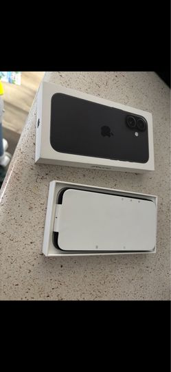Open box iPhone 15
