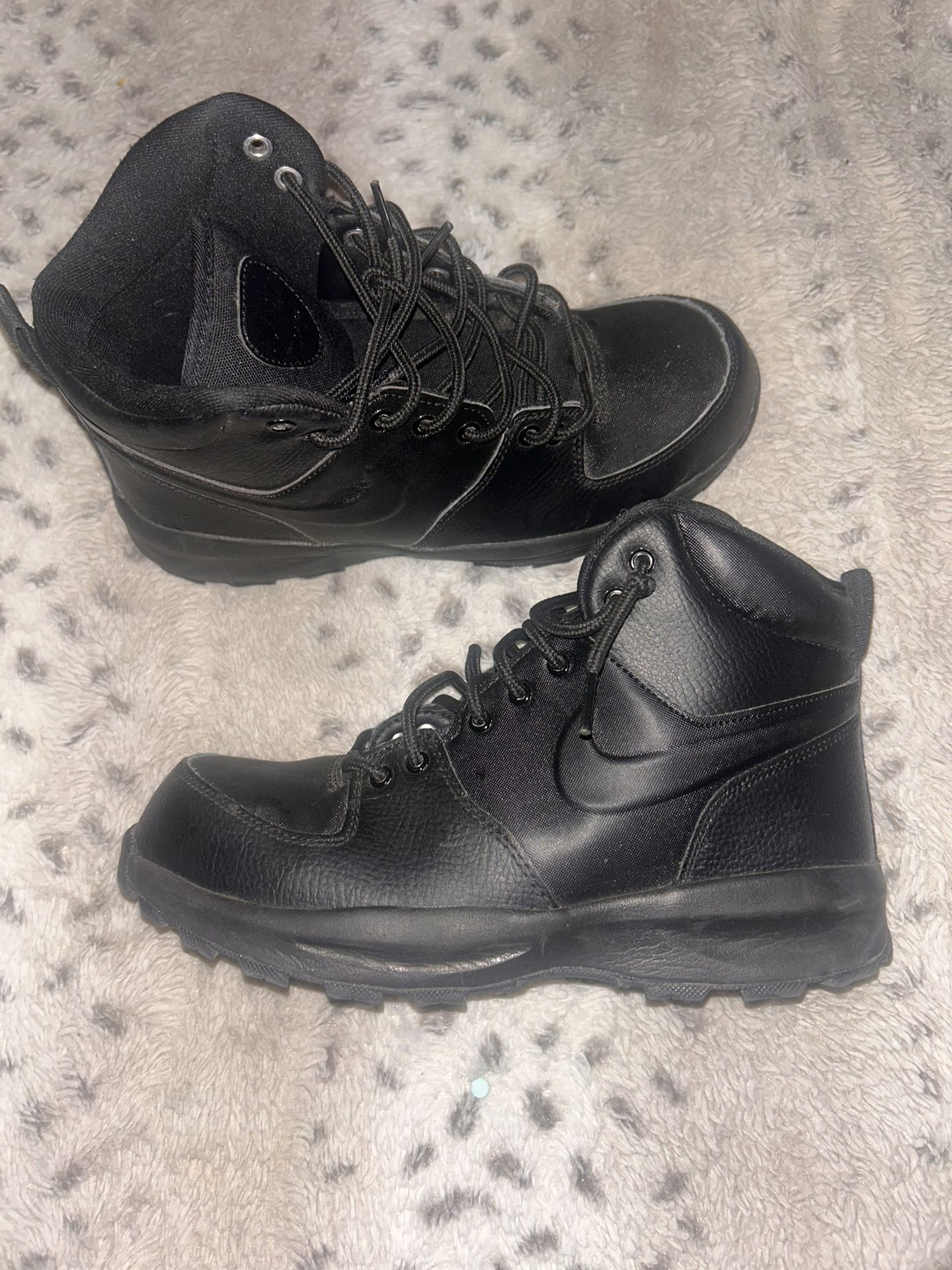 Nike Leather Boots