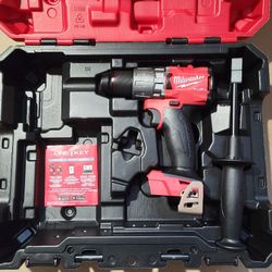 Milwaukee M18 FUEL 18-Volt Lithium-Ion Brushless Cordless 1/2 in. Hammer Drill/Driver & Hardcase