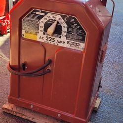 Lincoln Electric AC 225 AMP Arc Welder