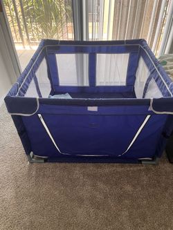 Pet playpen