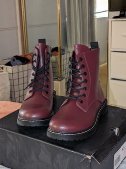 Stevie Lace-Up Combat Boot (WW) Torrid 8.5 brand