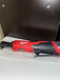 Milwaukee M12 12V Lithium-Ion Cordless 3/8 in. Ratchet (Tool-Only)