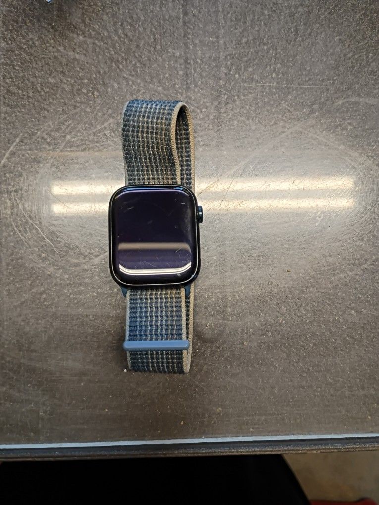 Apple Watch Series 8 45mm