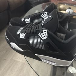 White Thunder 4s Size 11