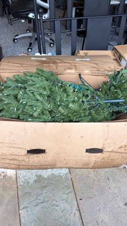 7.5 Ft Pre-Lit Genoa Douglas Fir Artificial Christmas Tree