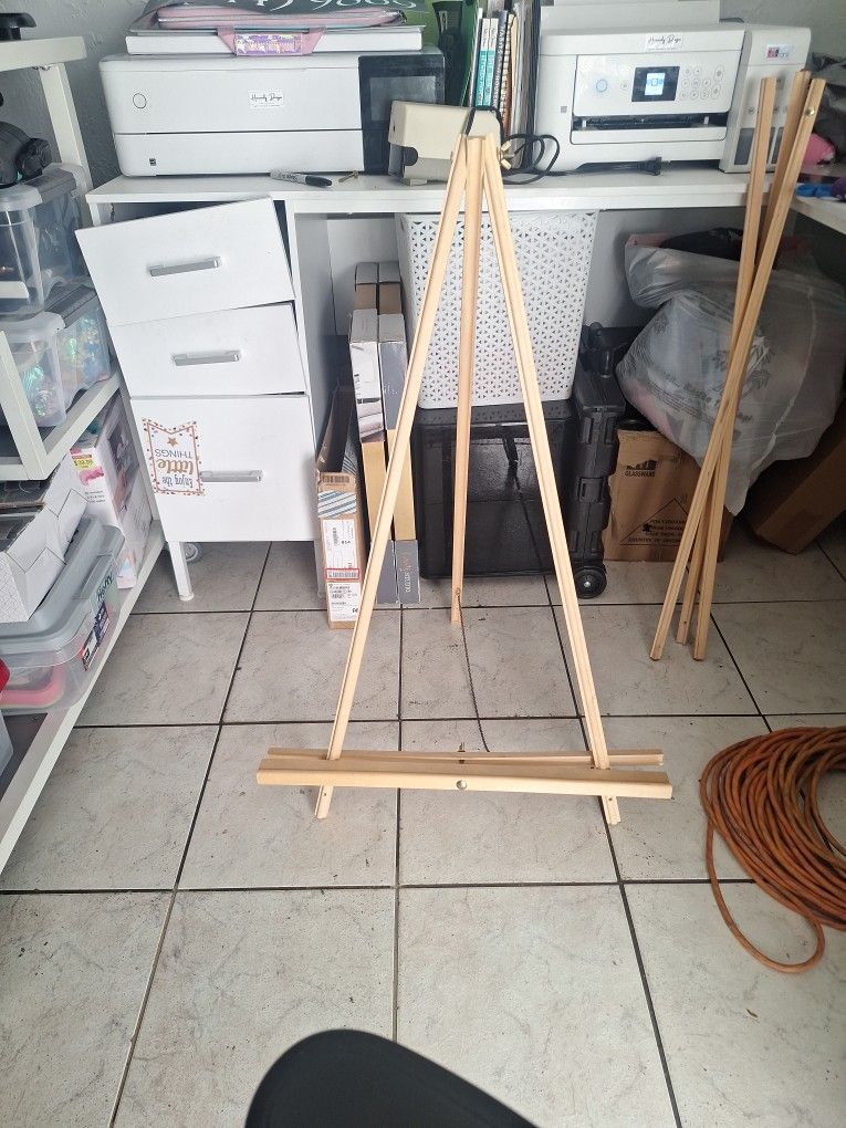 Paint Or Board Easel