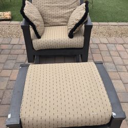 $400 BIG QUALITY ROCKING CHAIR WITH FOOT STOOL 
