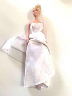 VINTAGE WEDDING BARBIE DOLL