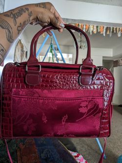 Big Purse With A Long Strap
