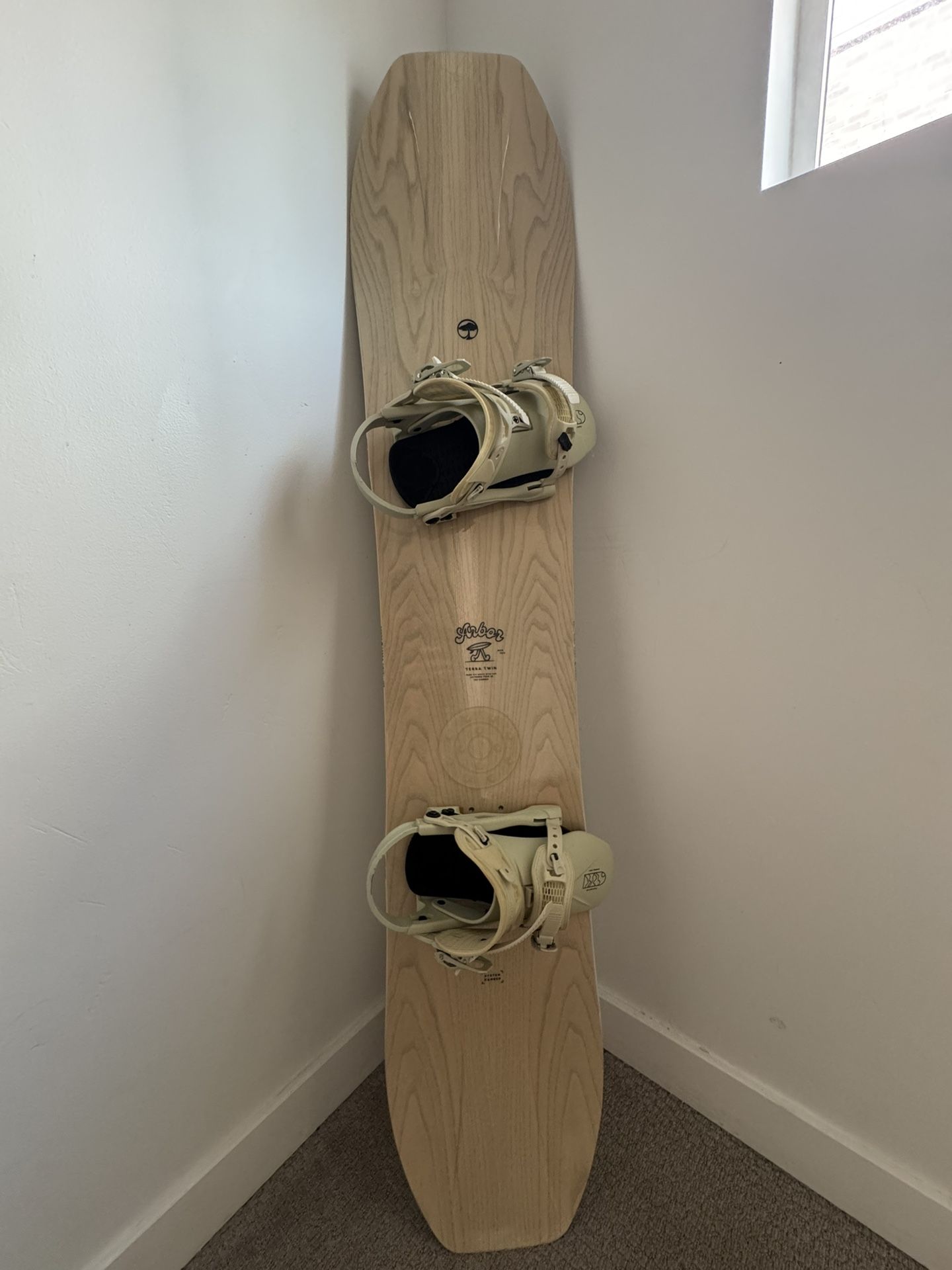 23/24 Arbor Terra Twin 152 Snowboard