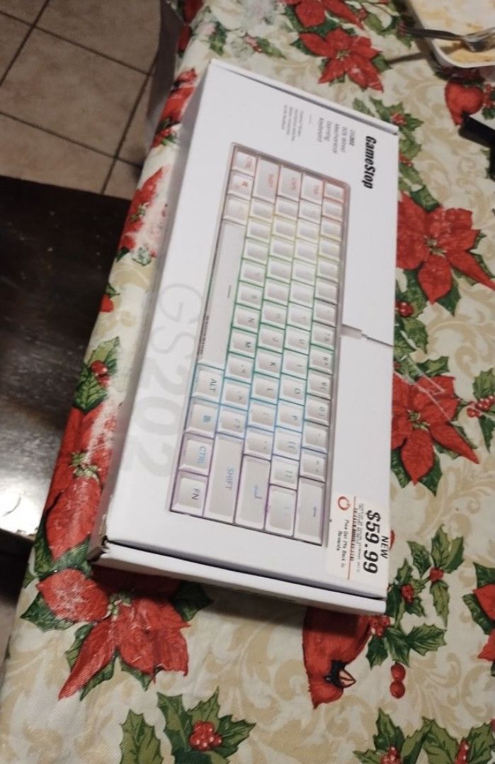 GameStop Gaming Keyboard READ DESCRIPTION ‼️