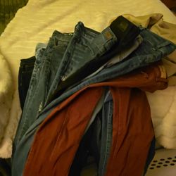 18 Pairs Of Jeans Size 3 Juniors 