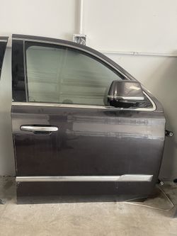 Cadillac Escalade ESV Parts Out