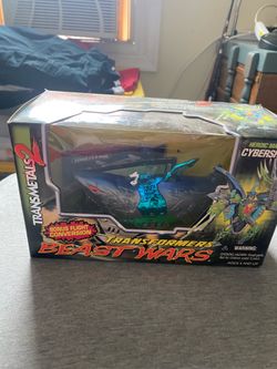 Vintage Transformers Beast Wars Transmetals 2 Cybershark action figure.